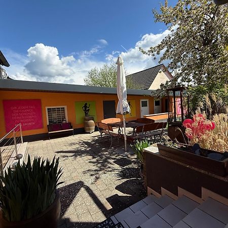 B&B'S Im Aischgrund Adelsdorf Exterior photo