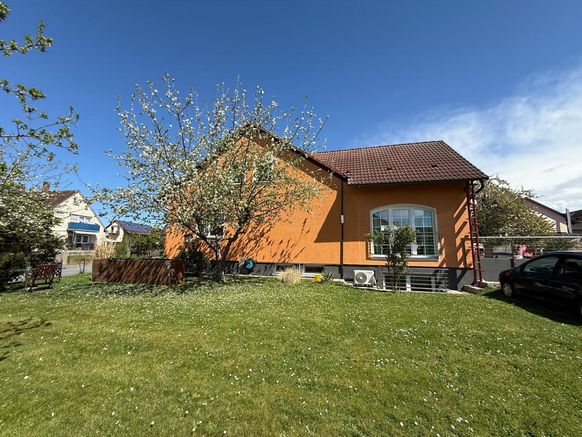B&B'S Im Aischgrund Adelsdorf Exterior photo